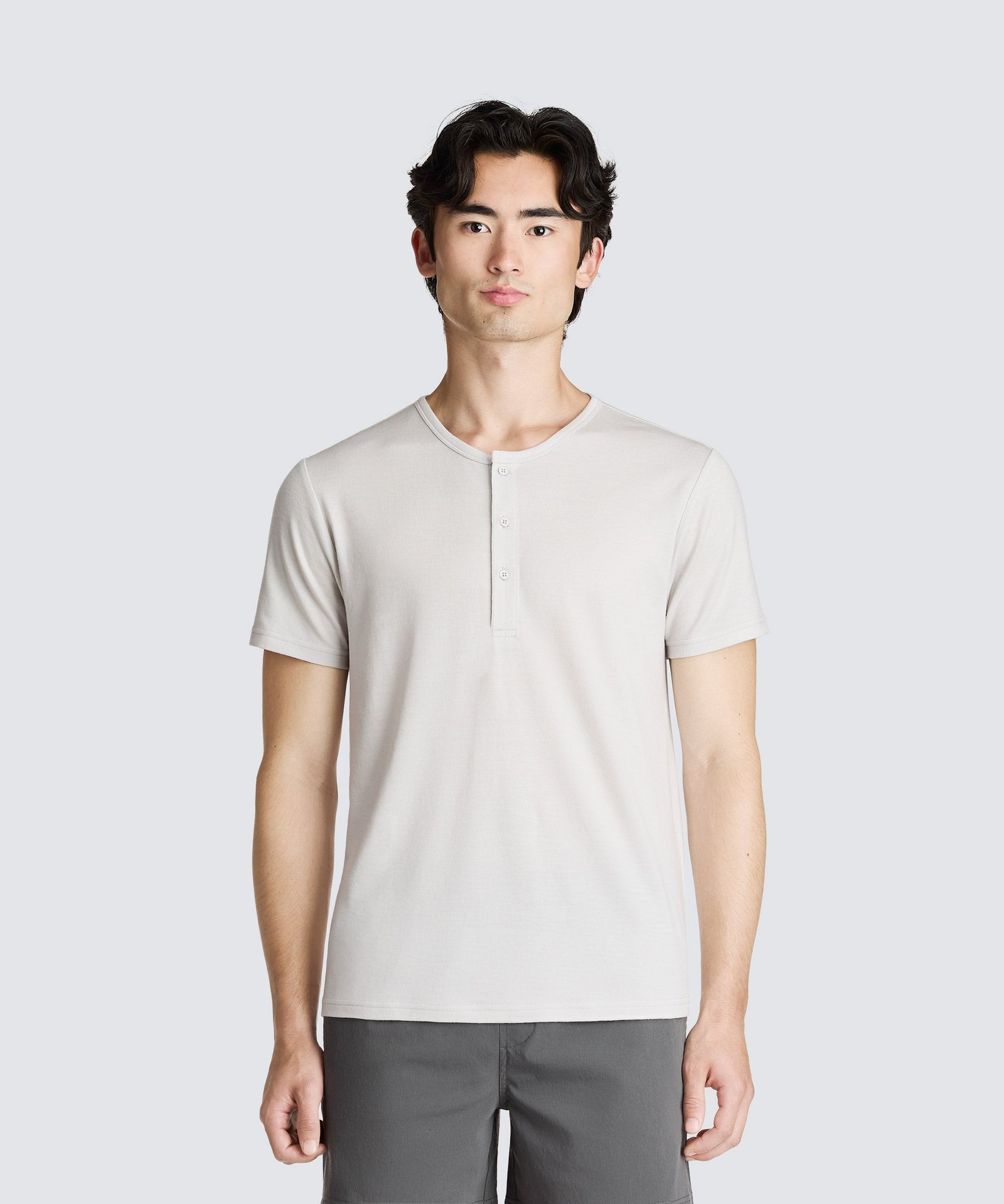 unbound-merino-mens-merino-henley-quartz-1.jpg